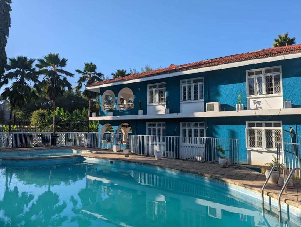 Gallivanters Hostel Дар-эс-Саламе Экстерьер фото