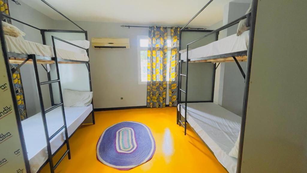 Gallivanters Hostel Дар-эс-Саламе Экстерьер фото