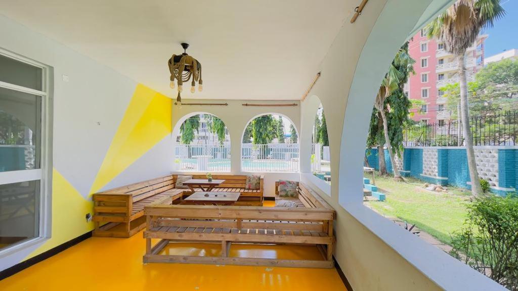 Gallivanters Hostel Дар-эс-Саламе Экстерьер фото