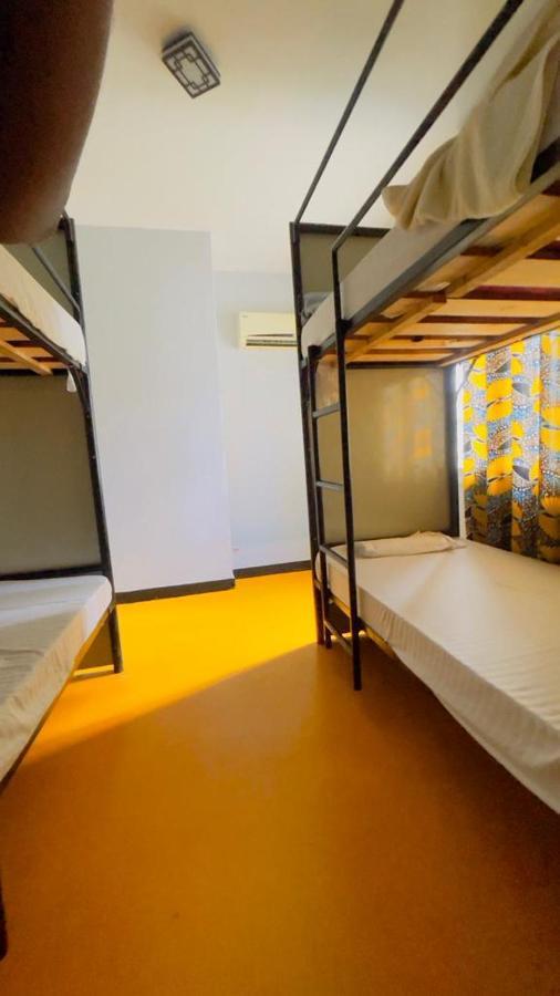 Gallivanters Hostel Дар-эс-Саламе Экстерьер фото