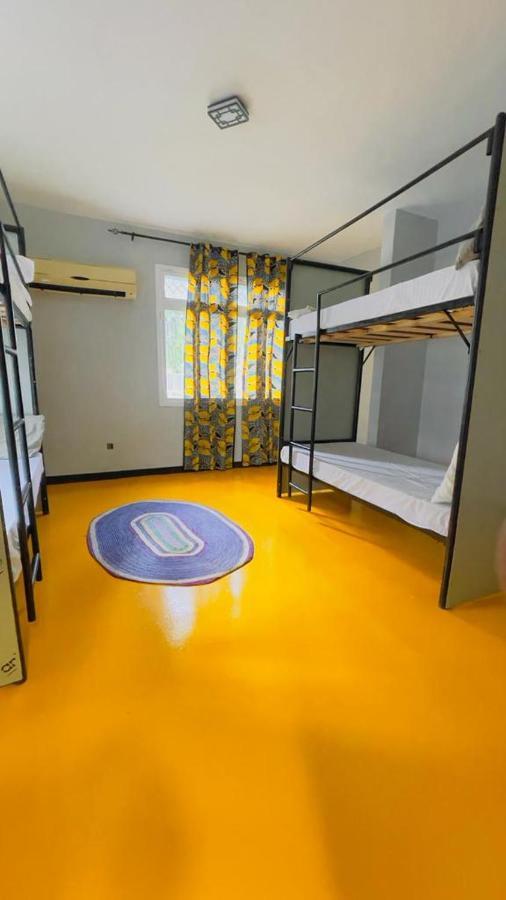 Gallivanters Hostel Дар-эс-Саламе Экстерьер фото