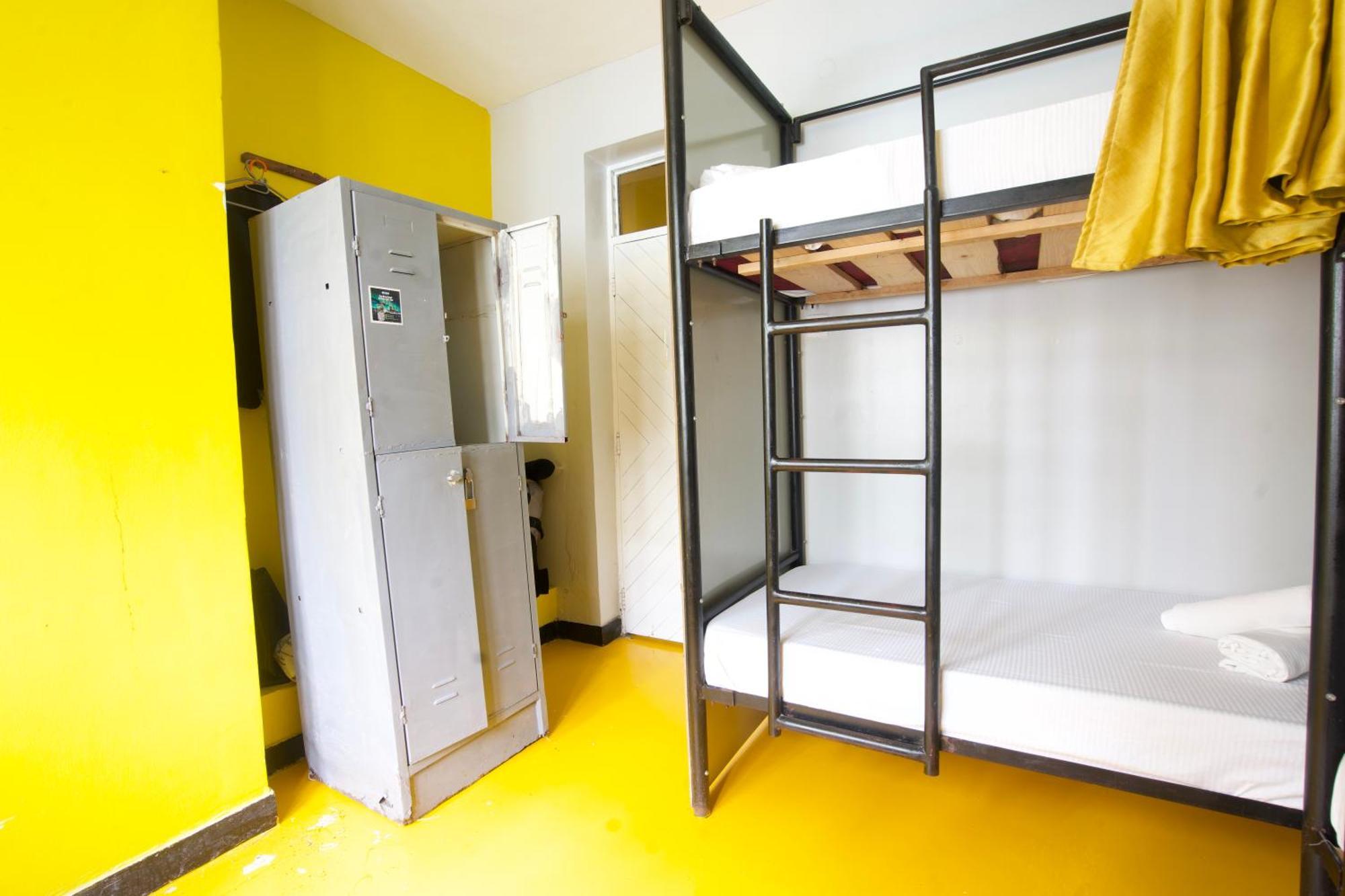 Gallivanters Hostel Дар-эс-Саламе Экстерьер фото